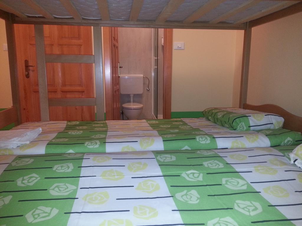 Europa Hostel Portoroz Ruang foto